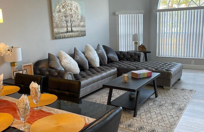 Grand Executive 3BD Condo Apartment Near Disney Parks 4 - Foto 8