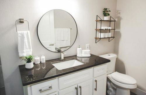 Fort Worth Getaway with Pool & Games - Foto 7