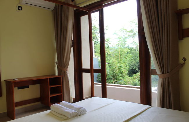 Kandy Lotus Villa - Photo 2