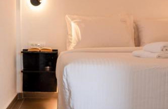 G & W Suites - Photo 17