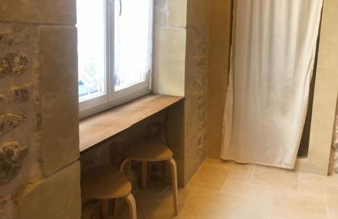 Elegant, Spacious Apartment in Historic Center of Tournon - Foto 8