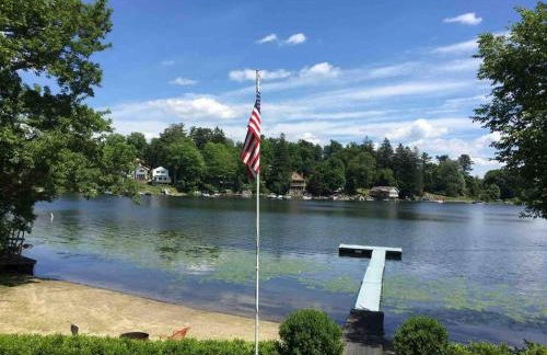 Waterfront Home on Bantam Lake with Private Beach - Foto 32