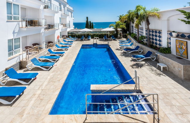 Toboso Apar-Turis - Photo 1