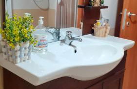 Casa Vacanze Donna Manu- Centralissima Tra Stazione Centrale ed Aeroporto - Photo 11