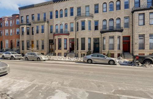 1 Block to Penn Station-Baltimore! Urban Studio - Photo 24