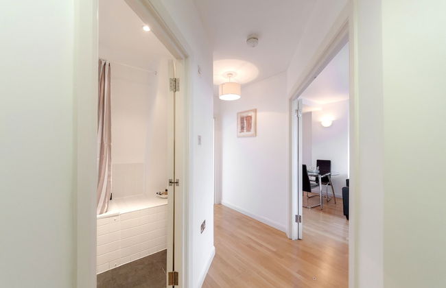 Roomspace Apartments -Groveland Court - Photo 21