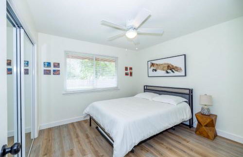 Luxury 4BR Oasis with Pool, Hot Tub & Game Room! - Foto 16