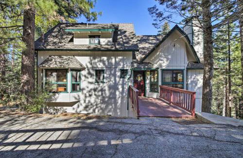 Spacious Lake Arrowhead Home with 2 Decks and Views - Foto 31