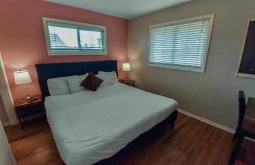 Enchanting Upper Unit with City Charm - Foto 54
