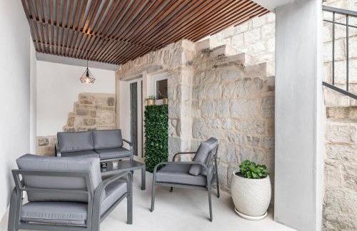 Heritage apartman Geza in centar with private parking - Photo 13