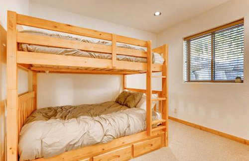 Lovely Home with Great Views and Private Hot Tub - Porcupine Slopes - Foto 11