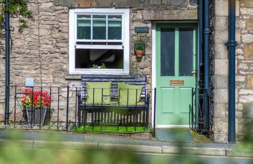 Wee Toad Hole Heart of Kendal - Cottage sleeps 4-6 - Dogs Welcome - Foto 1