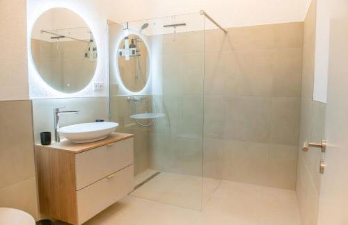 1 BR Bungalow - 1 Schlafzimmer - große Terrasse - Café - Sekt - an den Weinbergen - Foto 5