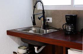 Flat Térreo com Piscina e Jardim Tropical - Foto 3