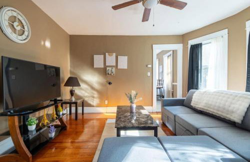 Charming Chicopee Getaway - Foto 5