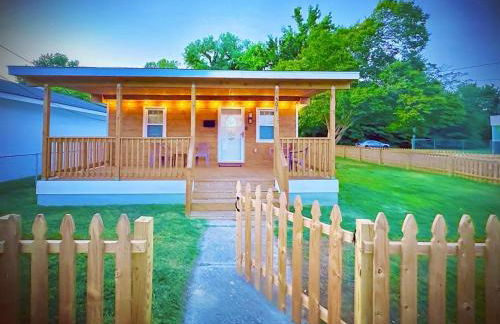 Cottage in Heart of Colonial Beach, 7 Mins Walk to the Beach - Foto 1