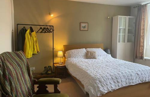 Beautiful listed 3 bedroom cottage with wood burner - Foto 13