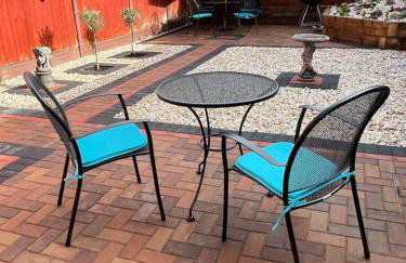 Great home by Chester Greenway EV Charger - Foto 12