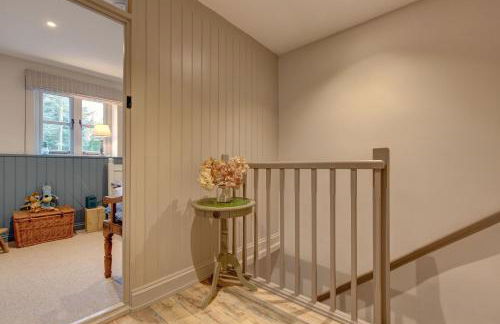 The Flints - Photo 12