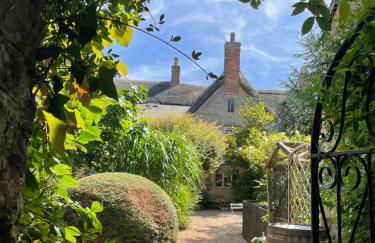 The Burrow - Photo 20