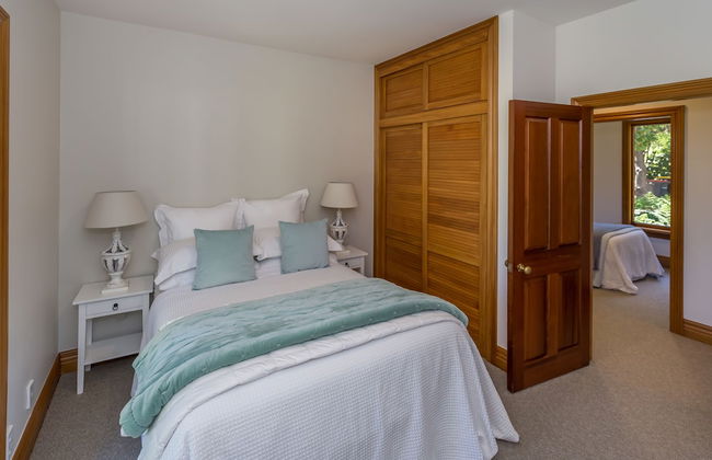 Bond Estate Luxury Accommodation - Foto 33