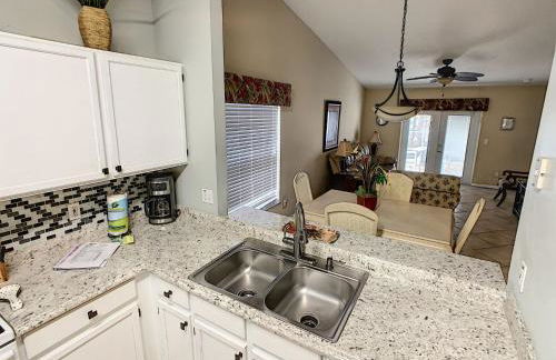 Pool Spa themed game room 4m to Disney - Foto 16