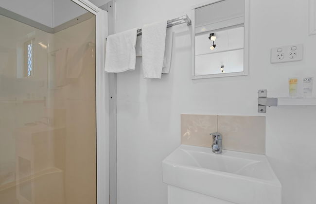 Crows Nest Tourist Park - Photo 59