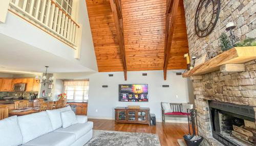 Luxury Stunning Mountaintop Home with Hot Tub and Lake Views - Foto 5, Other