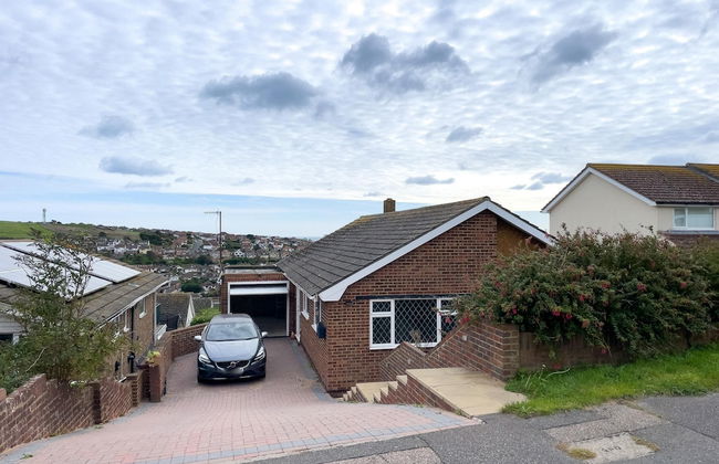 Saltdean Seaview 1 and Free Parking by My Getaways - Foto 1