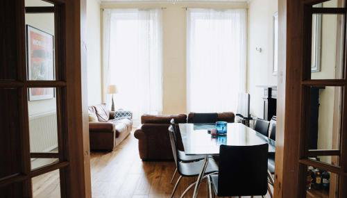 Traditional Central 2 Bedroom Apartment - Foto 4