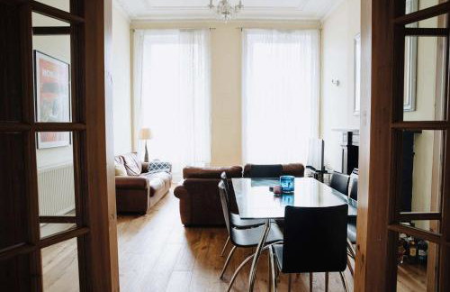 Traditional Central 2 Bedroom Apartment - Foto 7