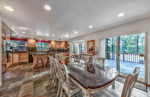 Black Bear Villa - large 4 BR 4 BA hot tub game room - Foto 5