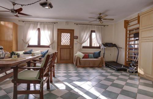 ASLANIS SOUROTI Family Home - Photo 5