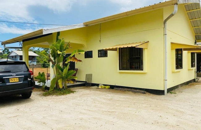 Tropical Paradise in Paramaribo 3 - Room House - Photo 1