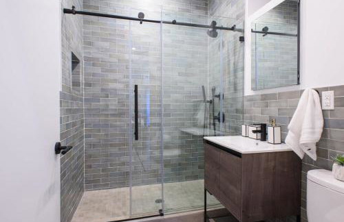 3-2 NEW Prime E Village Private outdoor! - Foto 11