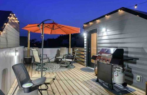 Modern Townhome Near Downtown walk to CWS! - Foto 9