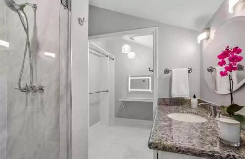 Lakeview New Orleans Gem 3 bedroom home with pool - Foto 8