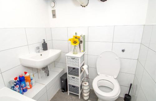 2BR Flat WiFi, Parking Contractors & Families - Foto 54