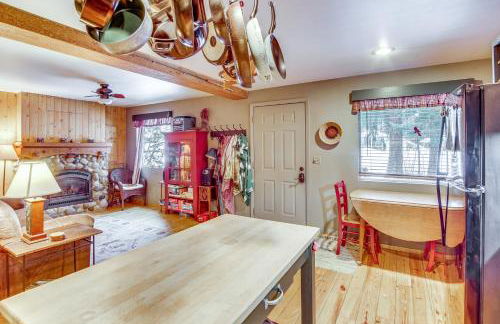 1 Mi to Lake Easton Cozy Cascades Cabin! - Foto 8