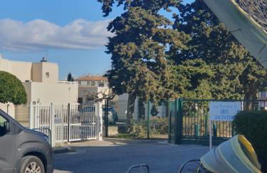 LES TERRASSES DE LA BARONNIE Appartement climatisé avec 1 chambre et piscine ouverte de fin Mai à mi Septembre Parking securisé avec accroches vélo disponible du 1er Avril au 30 Septembre sans supplement - Foto 31