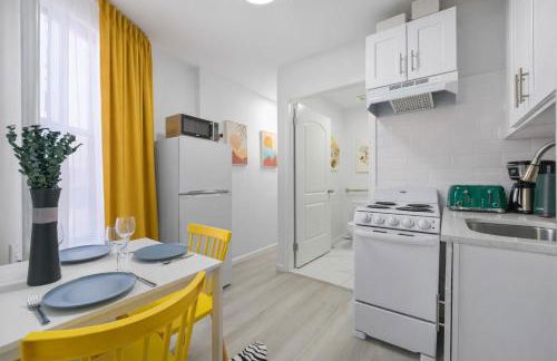 Cozy Central Units in Prime Location - Foto 3