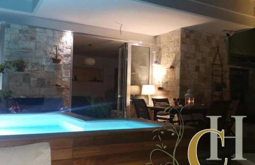 Cristina Home - Photo 1