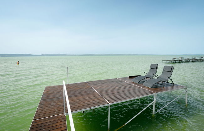 2 bedroom Apartment in Balatonlelle with garden and terrace - Photo 23