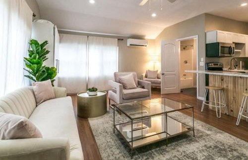 The Lilly Pad-Luxury in Sylvan Beach - Foto 2