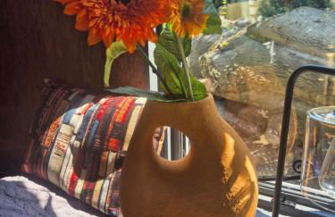 Brewers Bolt Cozy Unique Shepherds Hut - Hot Tub! - Photo 19