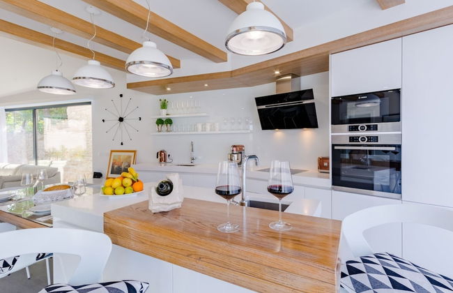 Villa Stone Pearl - Two Bedroom Holiday House With Pool - Foto 22