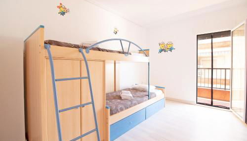 Global Properties, Apartamento de 4 habitaciones a 100 m de la playa - Foto 3