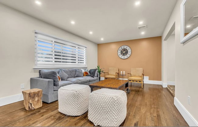 Fall Getaway With Hot Tub Fire Pit and Games - Photo 2