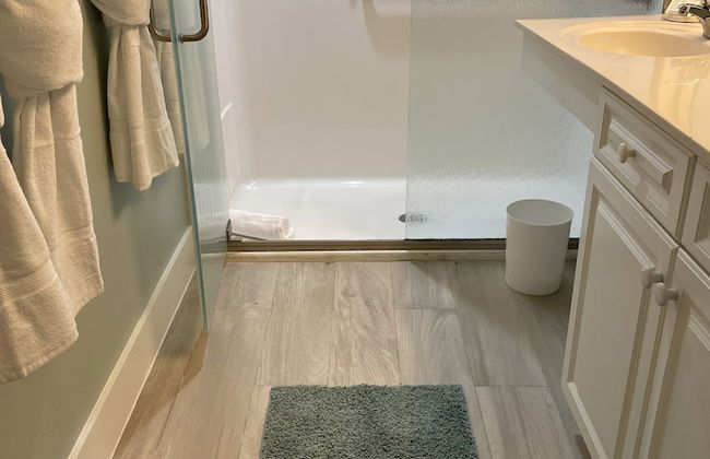 Lovers Key Resort by Check In Vacation Rentals - Photo 21