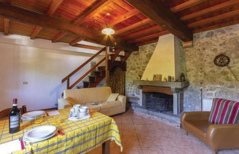 Gorgeous Apartment In Casoli Lu - Foto 3